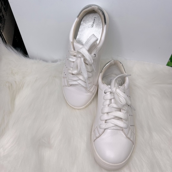 George Girls’ Star Sneakers - Size 13 Kids - Picture 3 of 8